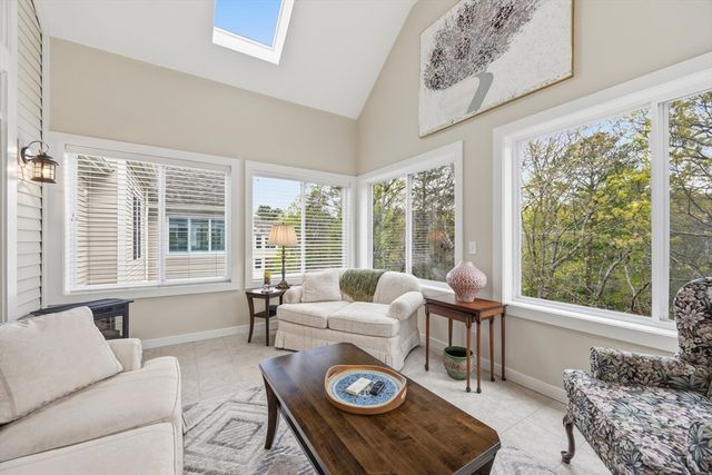 142 Leisure Green Dr 142, Mashpee, MA 02649