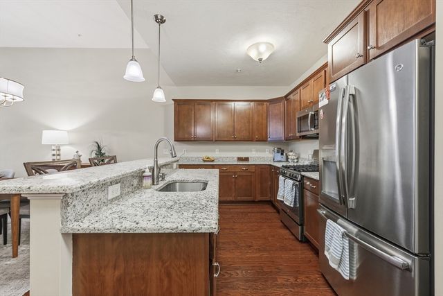 142 Leisure Green Dr 142, Mashpee, MA 02649
