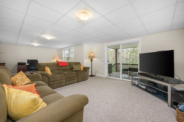 142 Leisure Green Dr 142, Mashpee, MA 02649