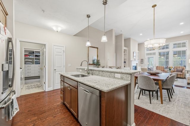 142 Leisure Green Dr 142, Mashpee, MA 02649