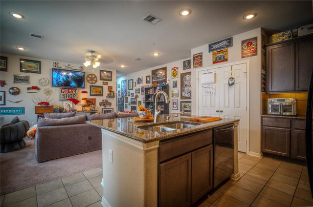 508 N 7th Street, La Porte, TX 77571