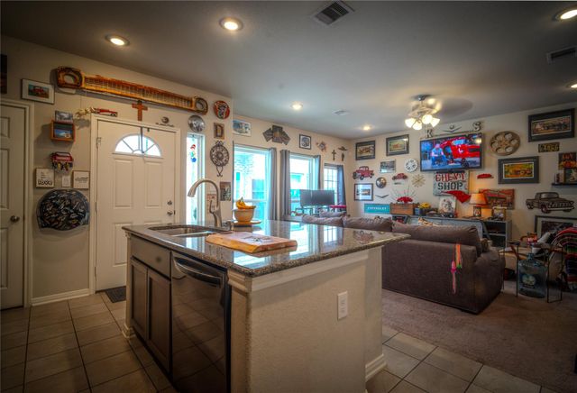 508 N 7th Street, La Porte, TX 77571