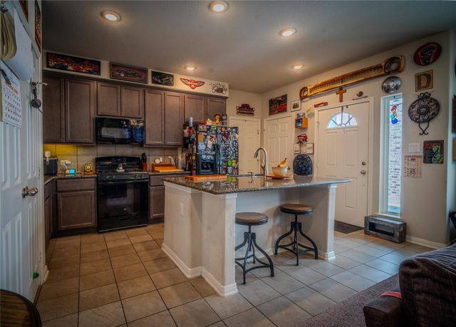 508 N 7th Street, La Porte, TX 77571