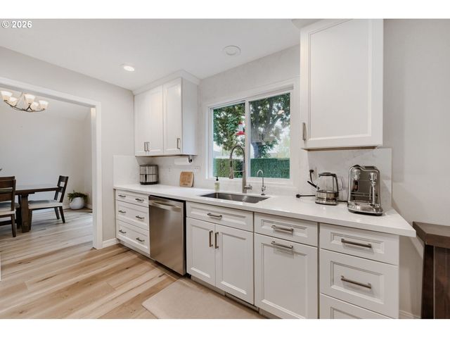 1121 Sw 208TH Pl, Beaverton, OR 97003