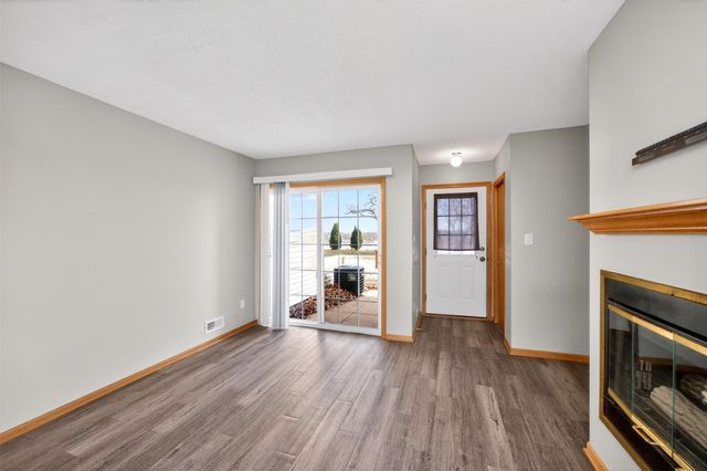 1325 SE Delaware Avenue 9, Ankeny, IA 50021