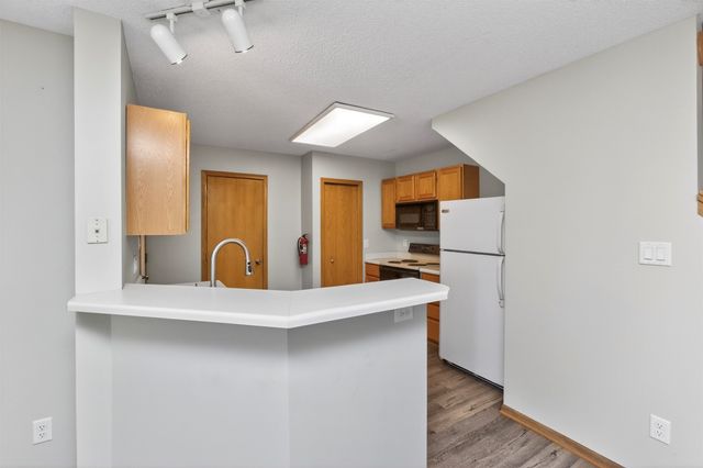 1325 SE Delaware Avenue 9, Ankeny, IA 50021