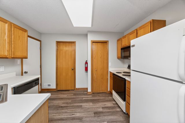 1325 SE Delaware Avenue 9, Ankeny, IA 50021