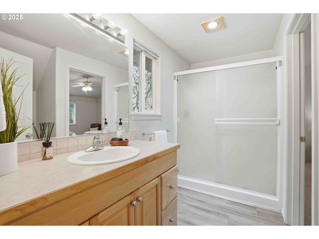 2805 Ne 97TH Way, Vancouver, WA 98665