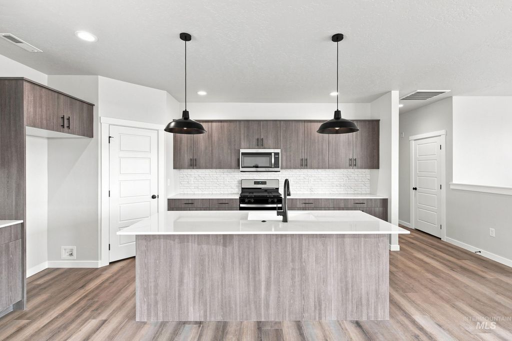 11678 W Snow Flower Dr, Star, ID 83669 photo 4