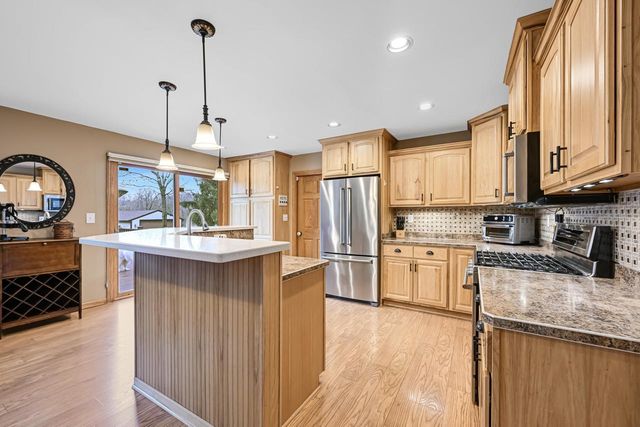 W220S6805 Crowbar DRIVE, Muskego, WI 53150