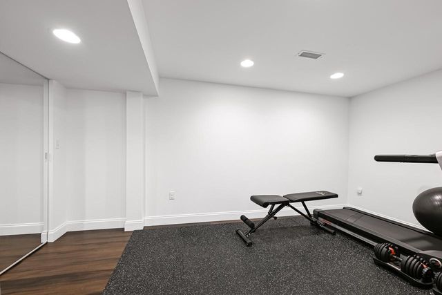 W220S6805 Crowbar DRIVE, Muskego, WI 53150