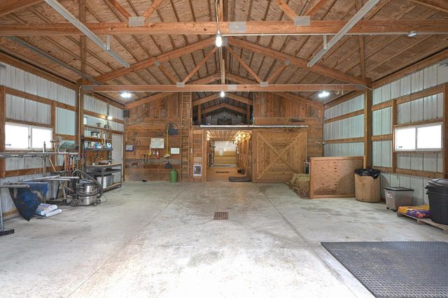 W220S6805 Crowbar DRIVE, Muskego, WI 53150