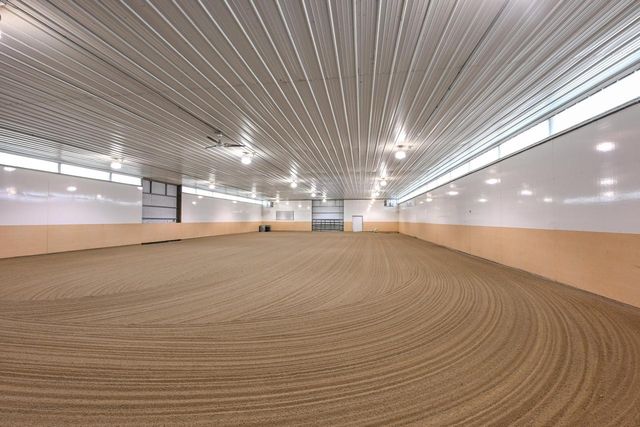 W220S6805 Crowbar DRIVE, Muskego, WI 53150