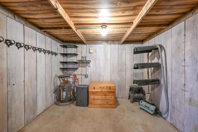 W220S6805 Crowbar DRIVE, Muskego, WI 53150