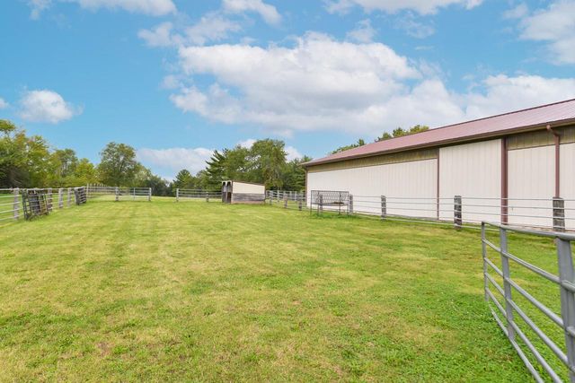 W220S6805 Crowbar DRIVE, Muskego, WI 53150