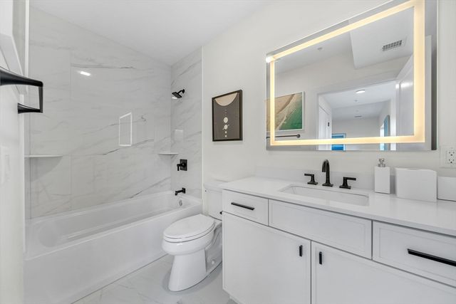 20 Audubon Way Unit 205, Canton, MA 02021