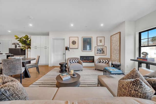 20 Audubon Way Unit 205, Canton, MA 02021