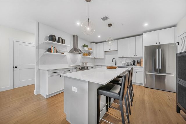 20 Audubon Way Unit 205, Canton, MA 02021