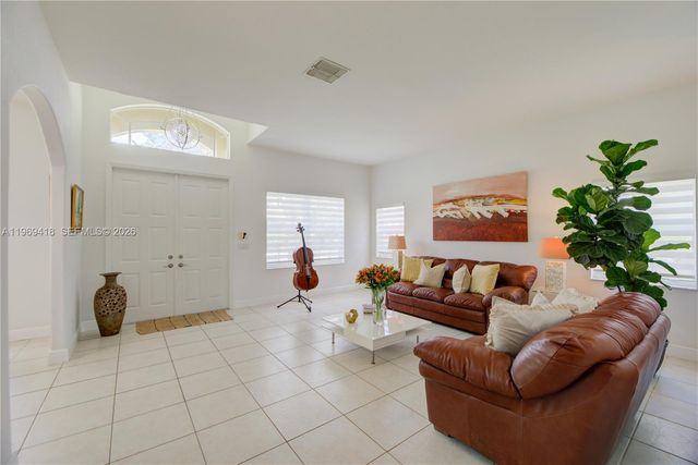 4310 Diamond Way, Weston, FL 33331