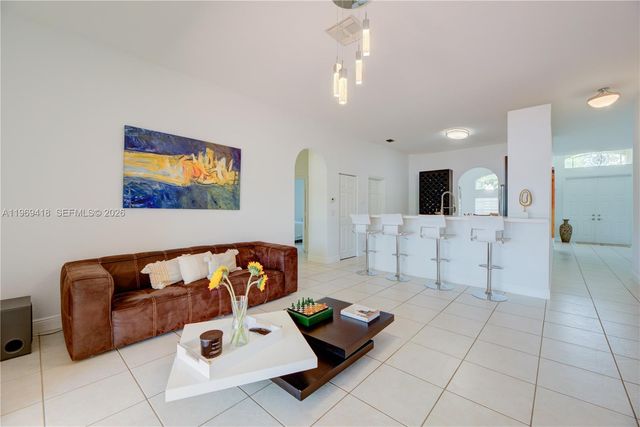 4310 Diamond Way, Weston, FL 33331