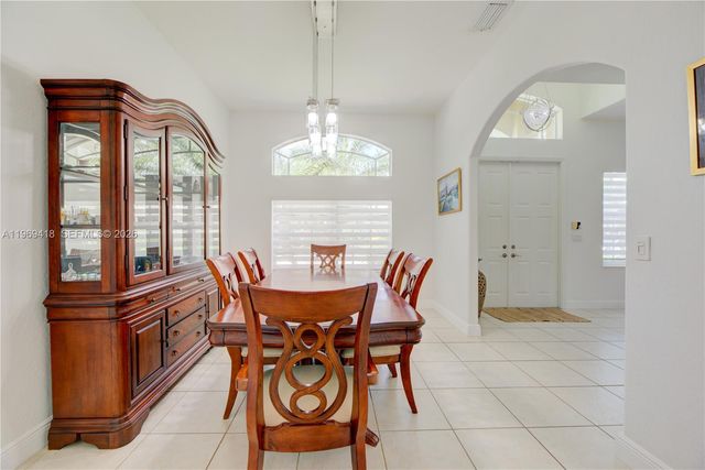 4310 Diamond Way, Weston, FL 33331