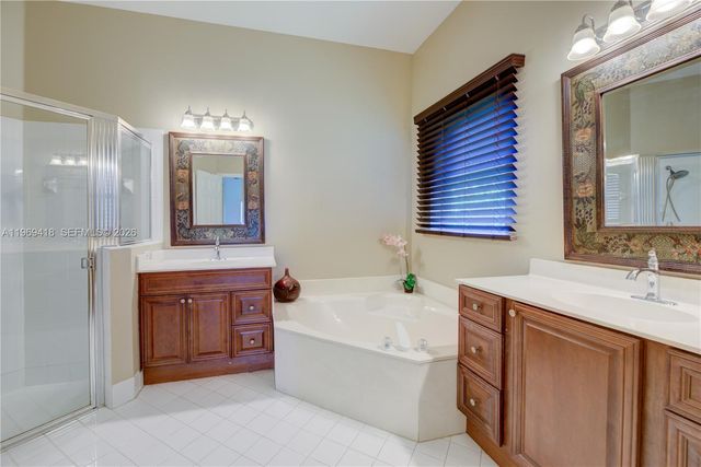 4310 Diamond Way, Weston, FL 33331