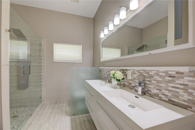 4310 Diamond Way, Weston, FL 33331