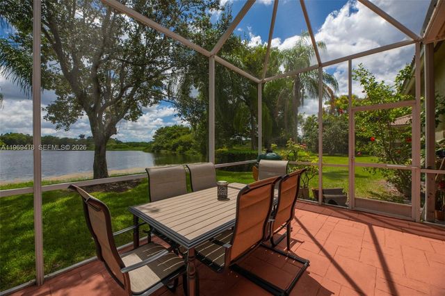 4310 Diamond Way, Weston, FL 33331