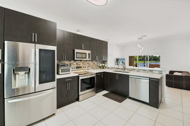 4310 Diamond Way, Weston, FL 33331