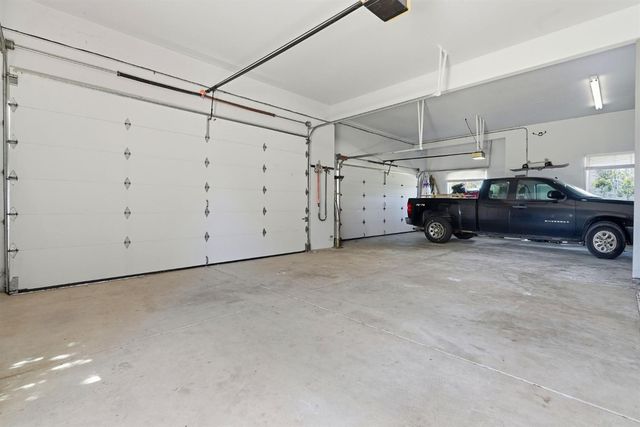 6458 Mitchell Rd, Shingle Springs, CA 95682