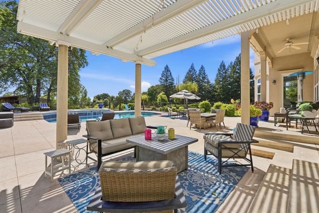 6458 Mitchell Rd, Shingle Springs, CA 95682