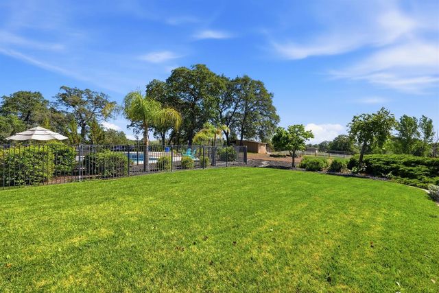 6458 Mitchell Rd, Shingle Springs, CA 95682