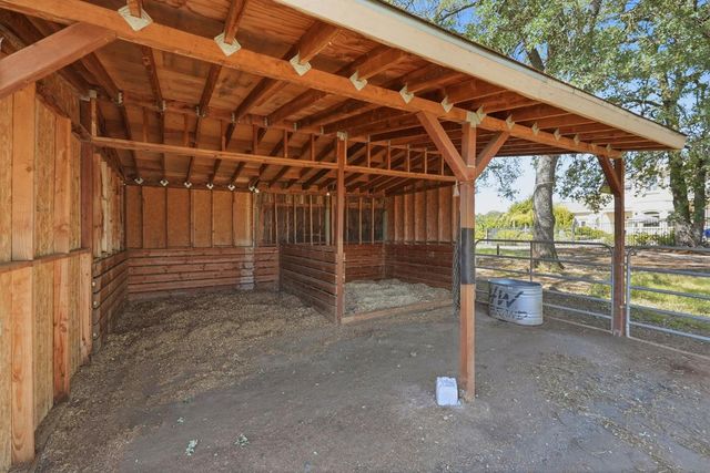 6458 Mitchell Rd, Shingle Springs, CA 95682