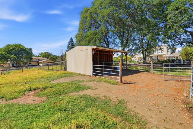 6458 Mitchell Rd, Shingle Springs, CA 95682