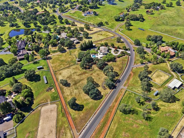 6458 Mitchell Rd, Shingle Springs, CA 95682