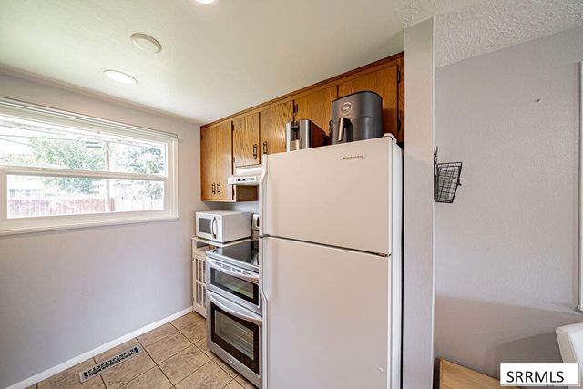 685 James Place, Idaho Falls, ID 83401