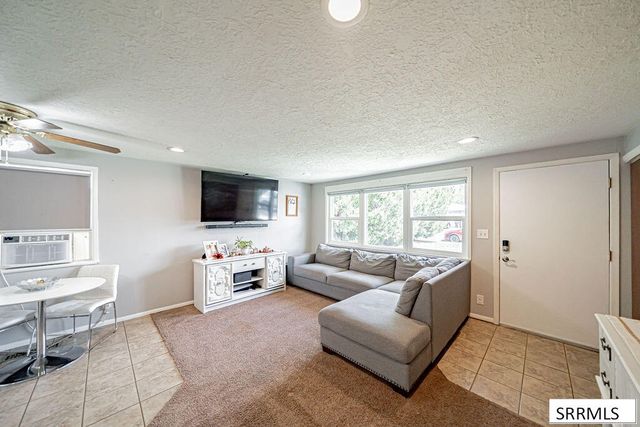 685 James Place, Idaho Falls, ID 83401