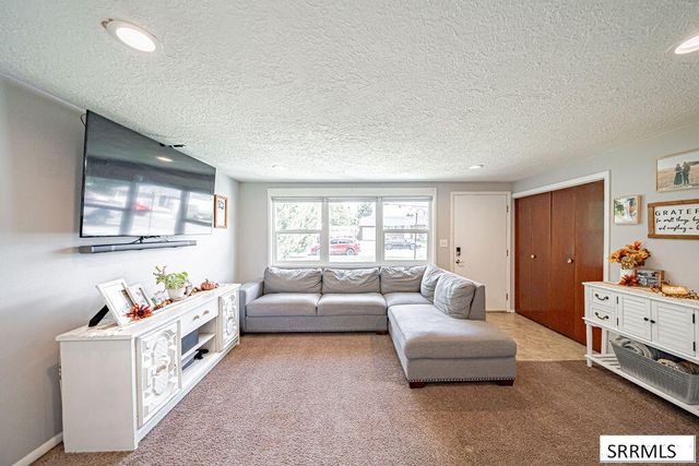 685 James Place, Idaho Falls, ID 83401