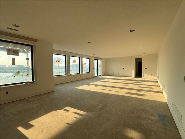 3837 NW 183rd Street, Clive, IA 50325