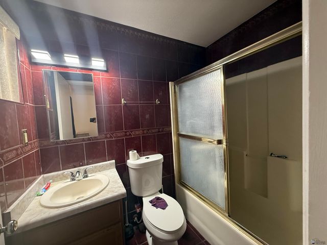 745 N Gladiola Dr, San Luis, AZ 85349