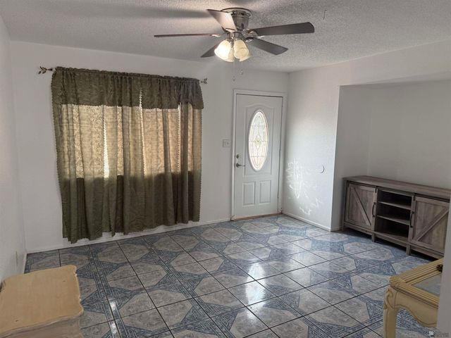 745 N Gladiola Dr, San Luis, AZ 85349