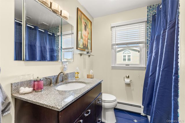 686 Adams Avenue, Lindenhurst, NY 11757