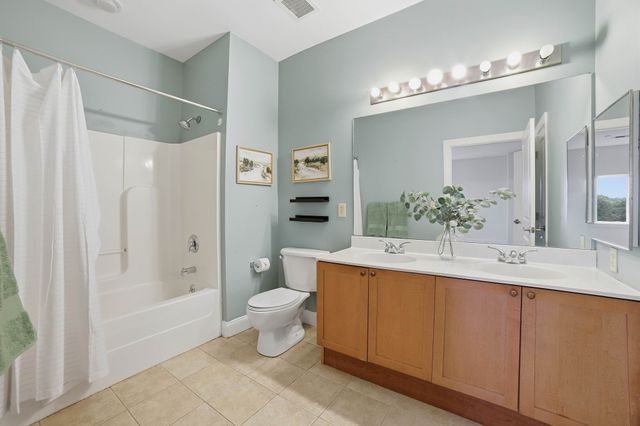527 Pawtucket Blvd 608, Lowell, MA 01854