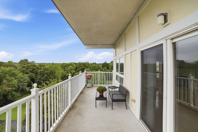 527 Pawtucket Blvd 608, Lowell, MA 01854