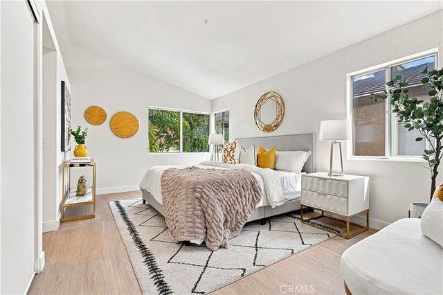 11515 Aberdeen Dr, Fontana, CA 92337