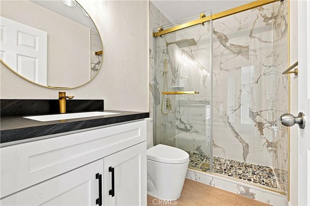 11515 Aberdeen Dr, Fontana, CA 92337