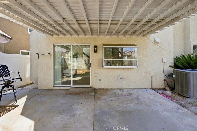 11515 Aberdeen Dr, Fontana, CA 92337
