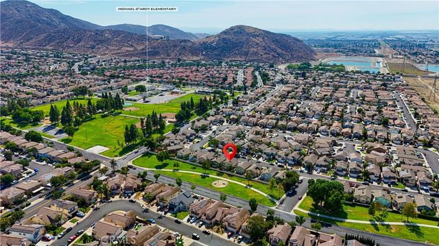 11515 Aberdeen Dr, Fontana, CA 92337