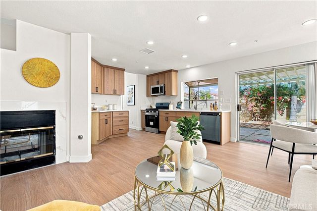 11515 Aberdeen Dr, Fontana, CA 92337