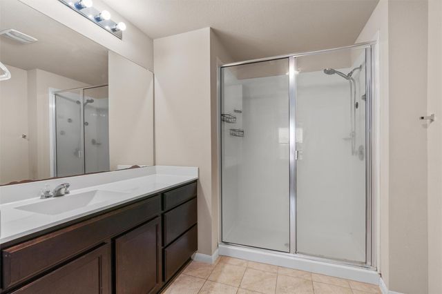 124 Denton DR, Hutto, TX 78634